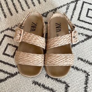 Zara Rafia Buckled Sandals Size 9.5